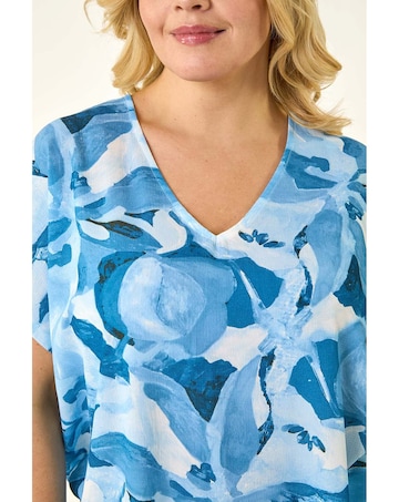 Roman Curve Abstract Print V-Neck Top