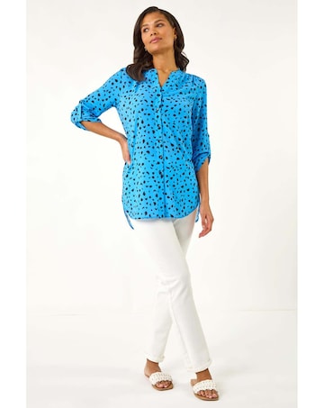 Roman Spot Print V-Neck Button Blouse