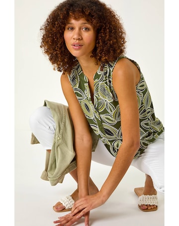 Roman Textured Leaf Print Vest Top