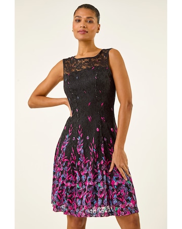 Roman Leaf Print Lace Stretch Dress
