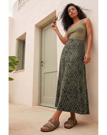 Roman Abstract Diamond Print Midi Skirt