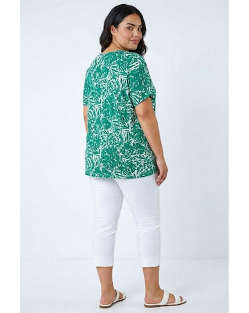 Roman Curve Abstract Print V-Neck Top