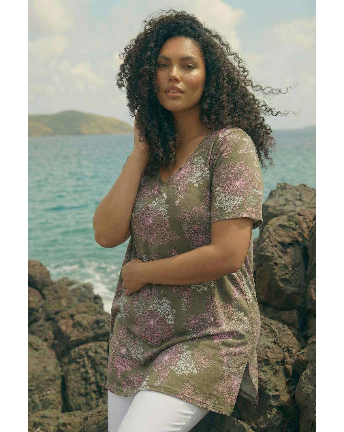 New In - Roman Curve Floral Bar Back Stretch Top