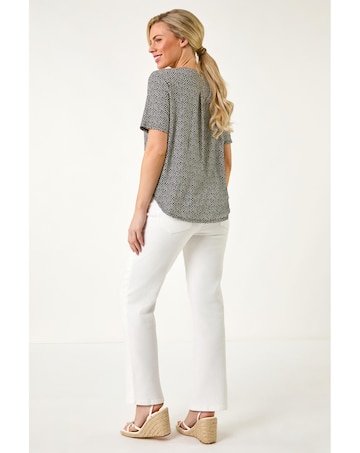 Roman Petite Spot V-Neck Stretch Blouse