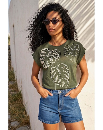 Roman Embroidered Leaf T-Shirt