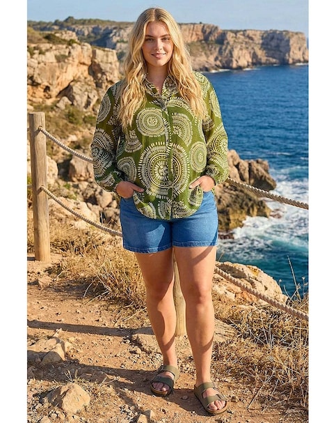 Roman Curve Abstract Print Woven Shirt