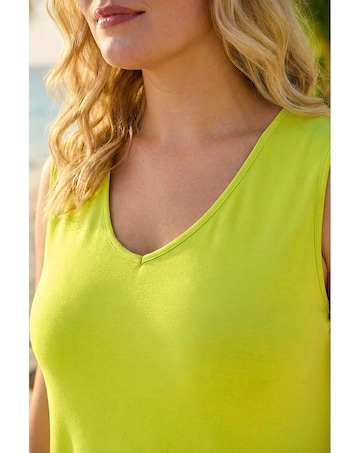 Roman Curve Swing V-Neck Vest Top