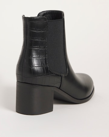 Cushion Walk Block Heel Boot EEE Fit