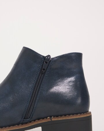 Cushion Walk Chelsea Boot EEE Fit