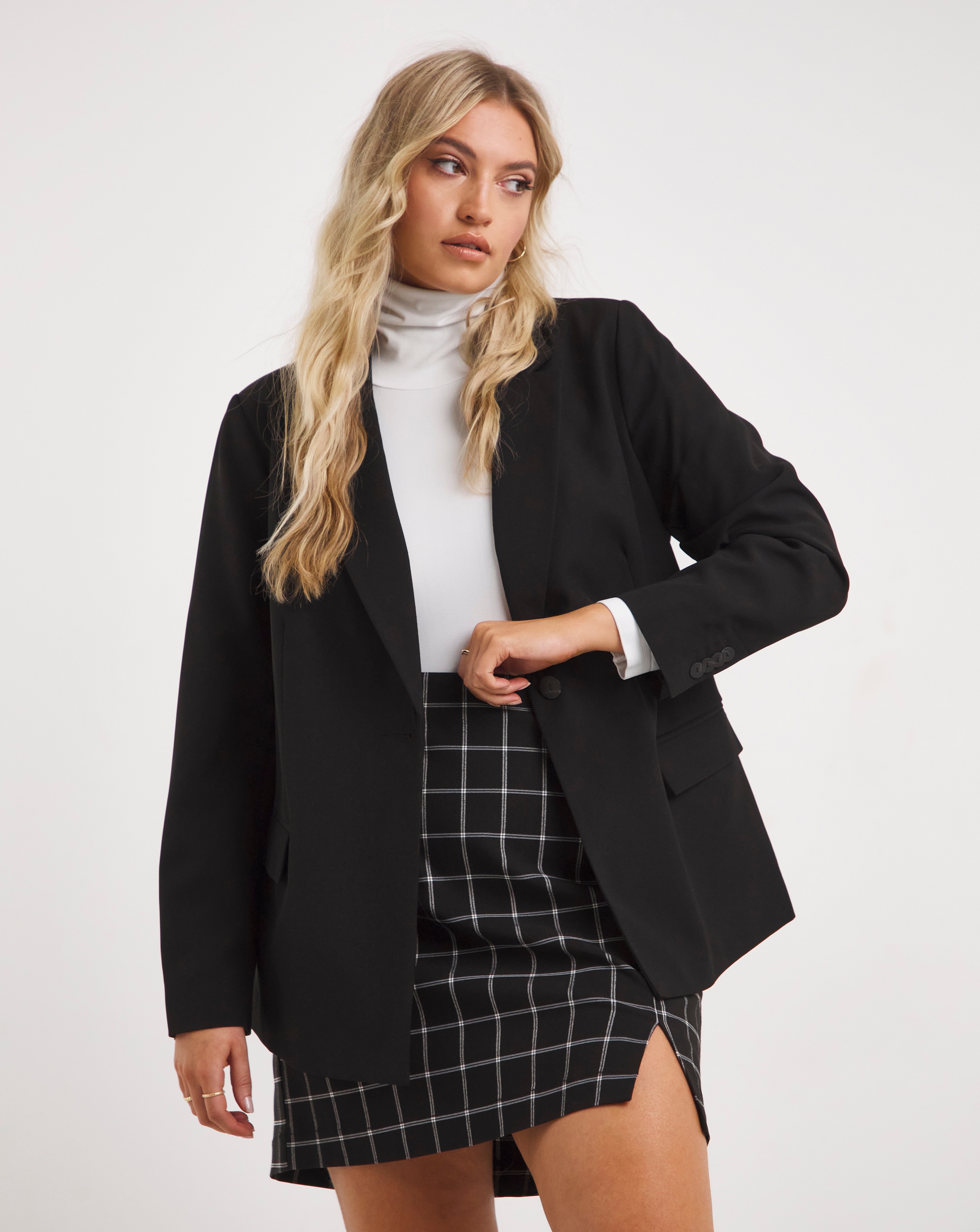 Black Tailored Single Breasted Blazer
