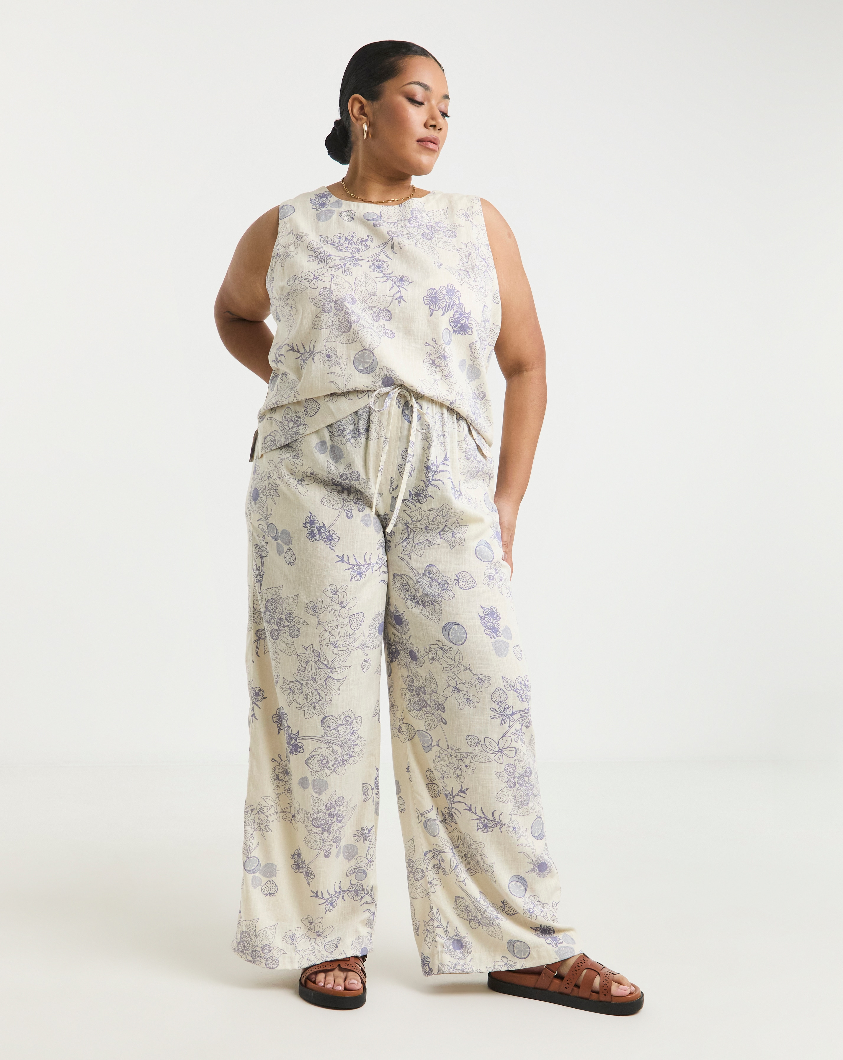 Simply Be Floral Linen Blend Vest Top