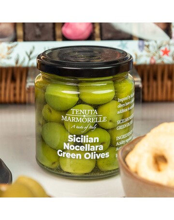 The Luxury Gin and Wine Sharing Basket