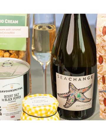 The Deluxe Food & Wine Basket