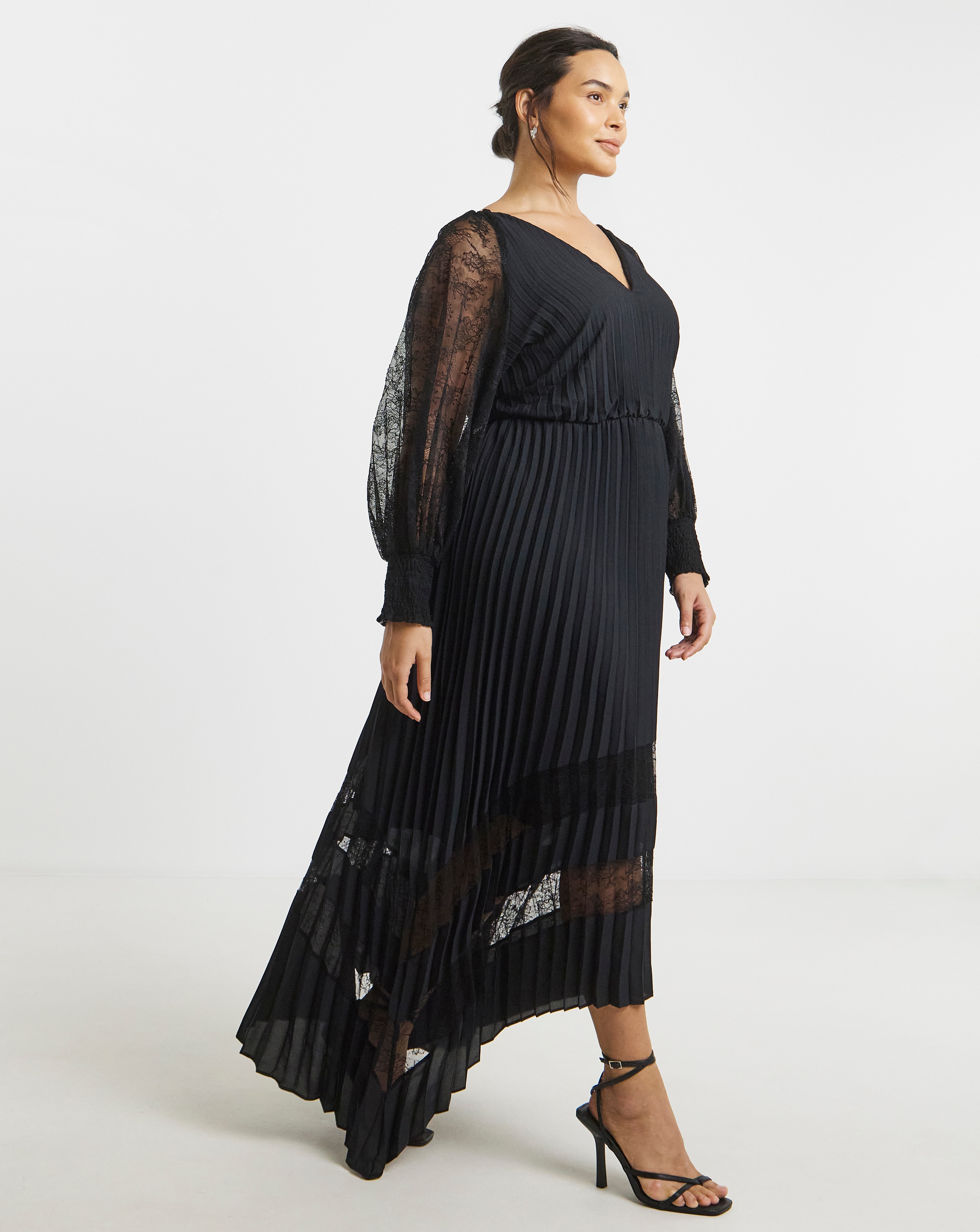 New In - Joanna Hope Pleated Lace Dress