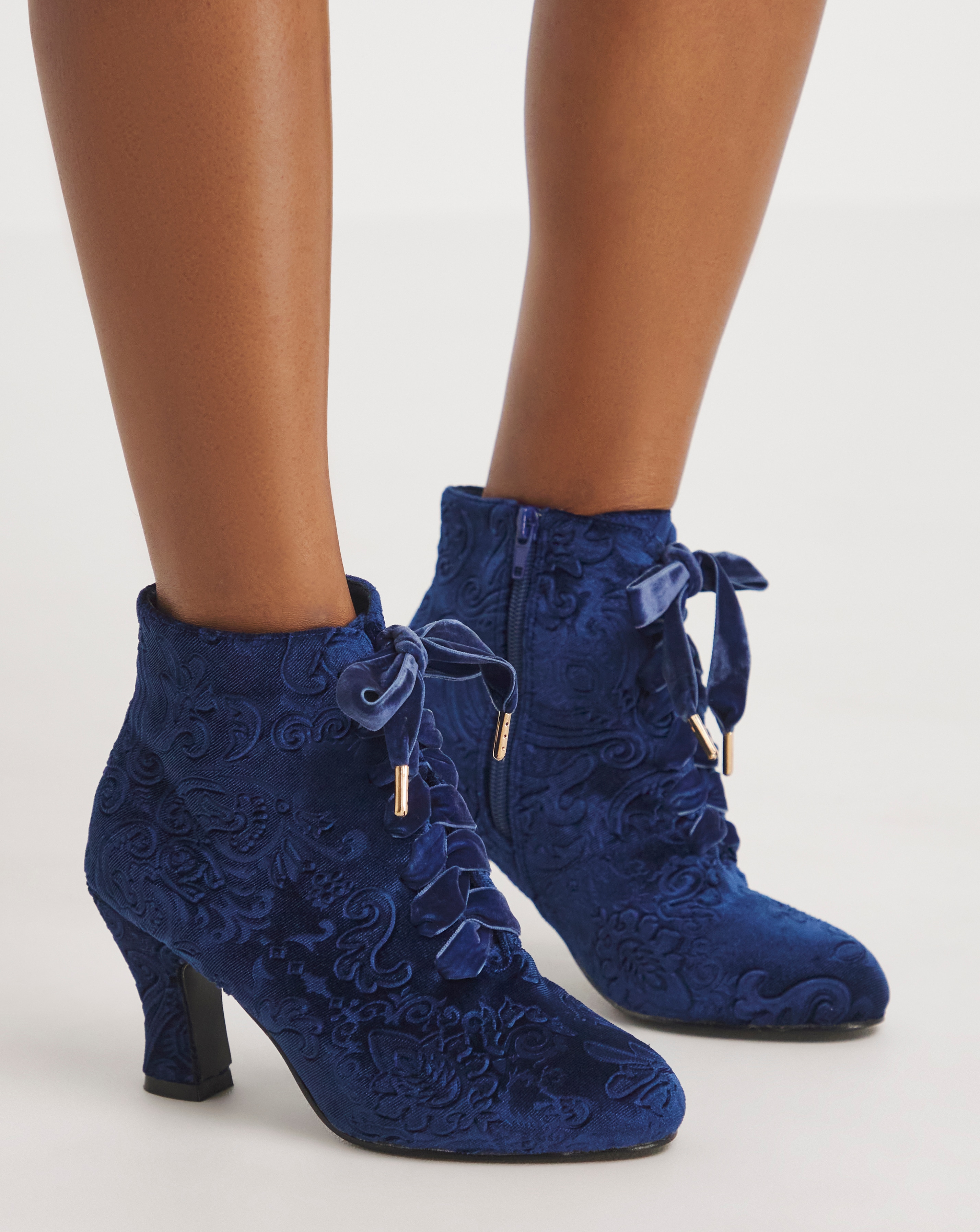 Eee fit ankle boots uk online