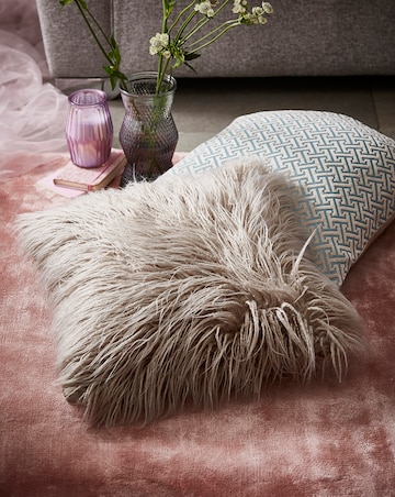 Jaquard Lattice Chenille Cushion Cover