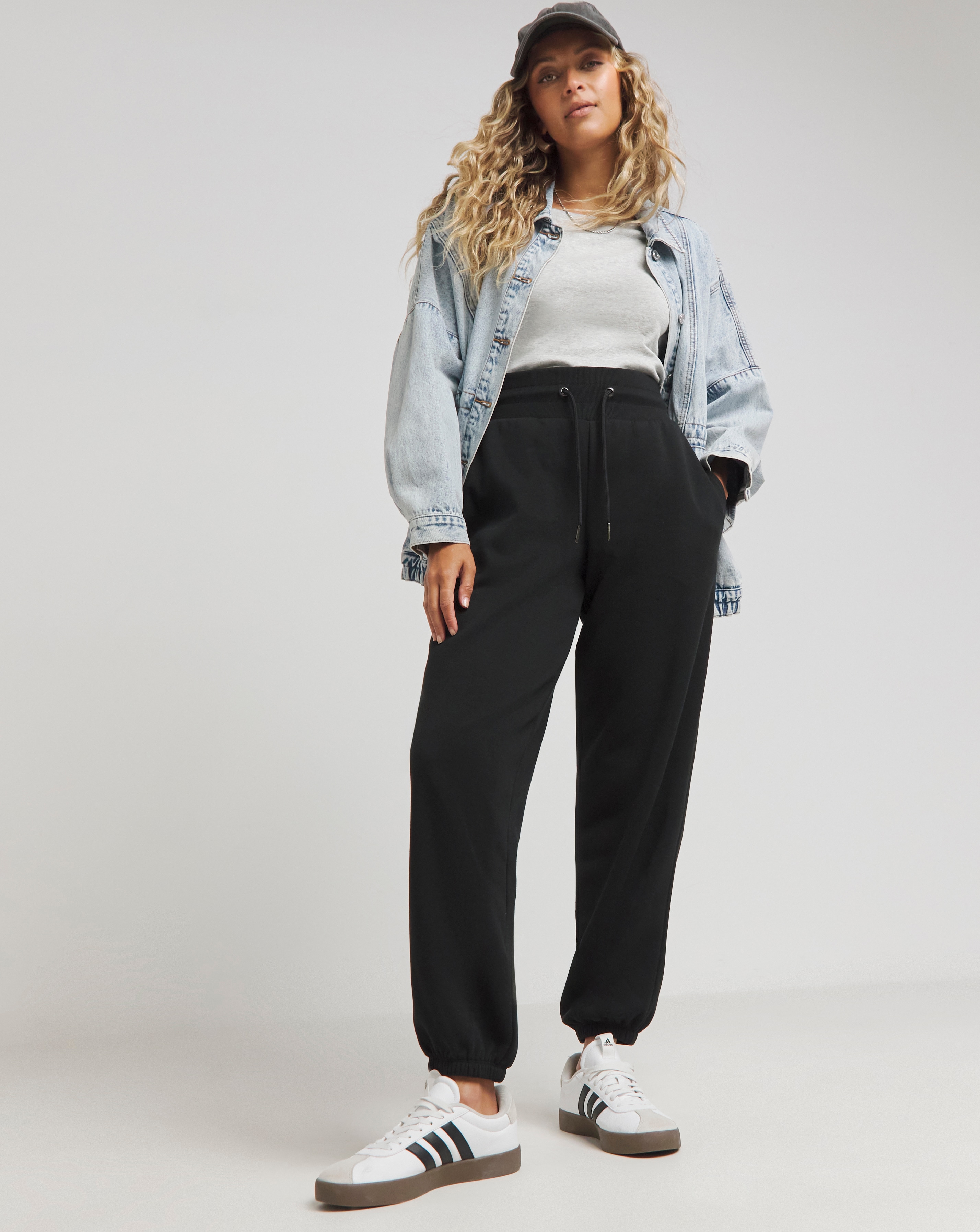 Core Oversized Joggers