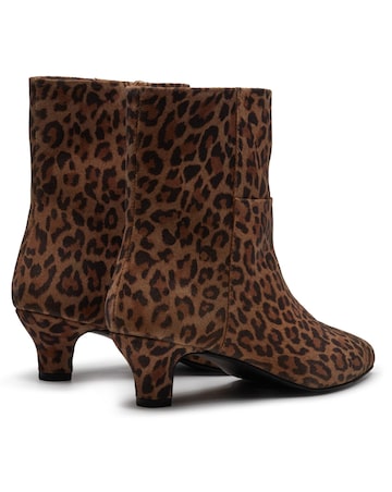 Hush Puppies Nahla Kitten Heel Boot