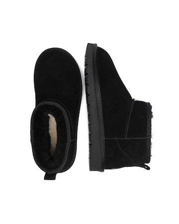 EVERAU Finch Ultra Mini Boot in Black