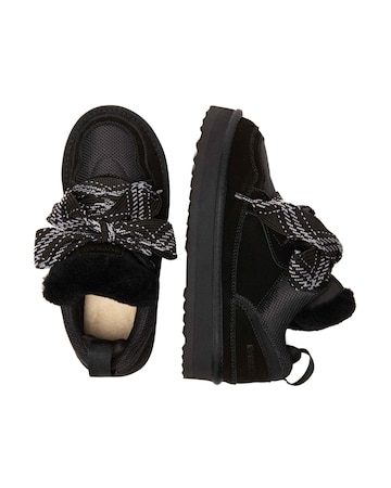 EVERAU Marbled Lace up Platform Boots in Black