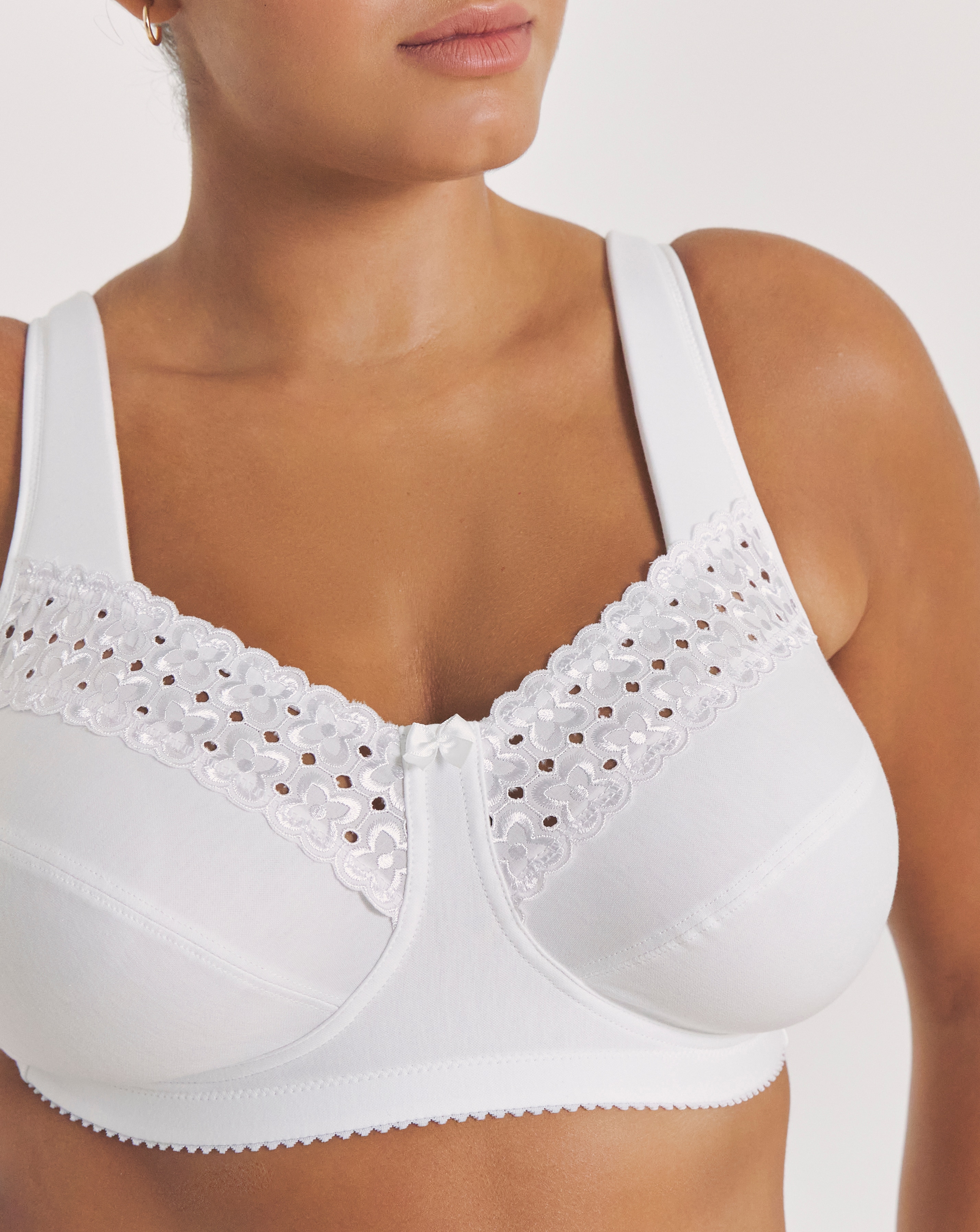 Miss Mary Broderie Anglaise Bra White