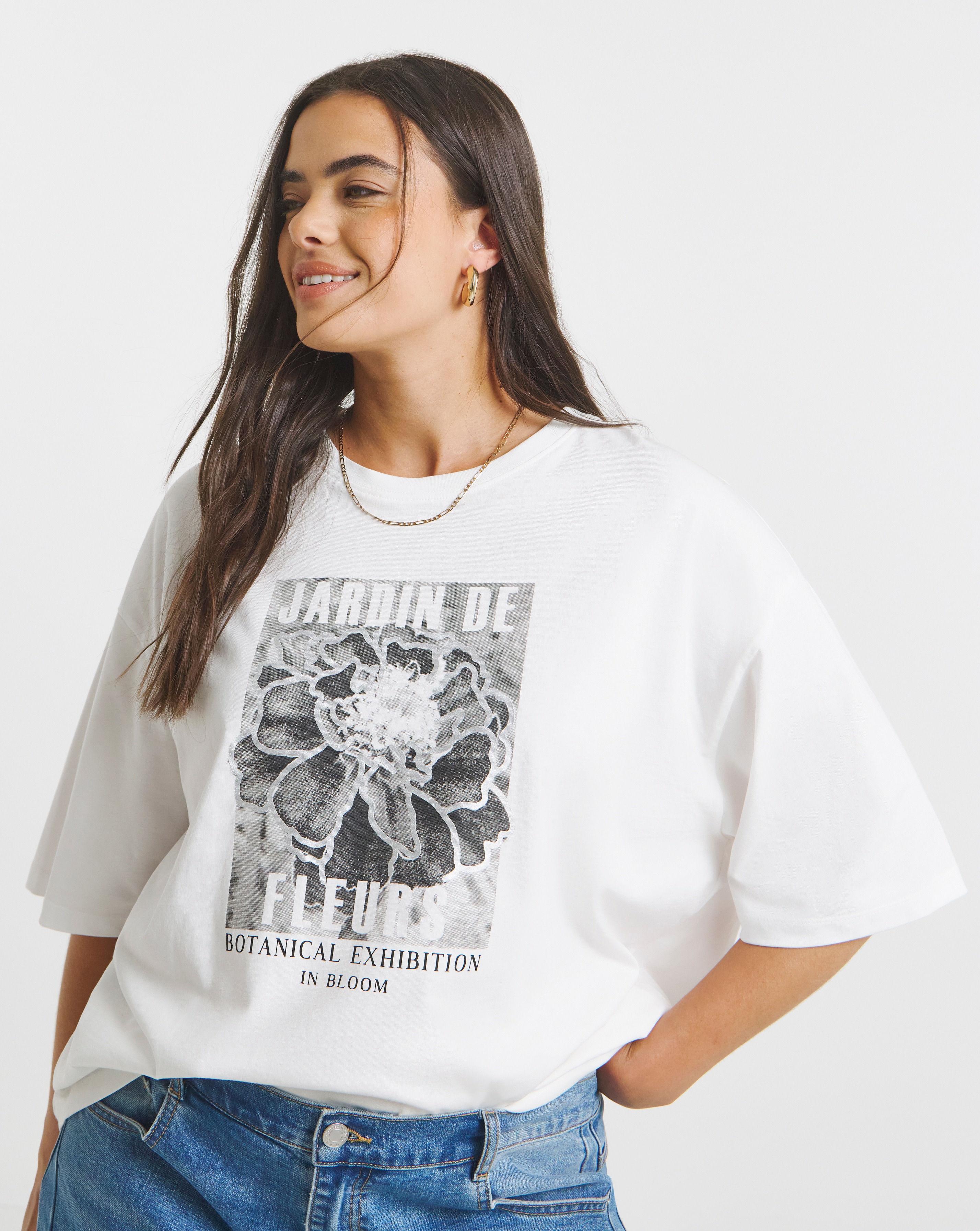 Jardin Graphic T-Shirt