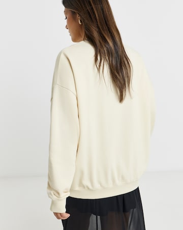 Ecru Oui Mon Cheri Graphic Sweatshirt