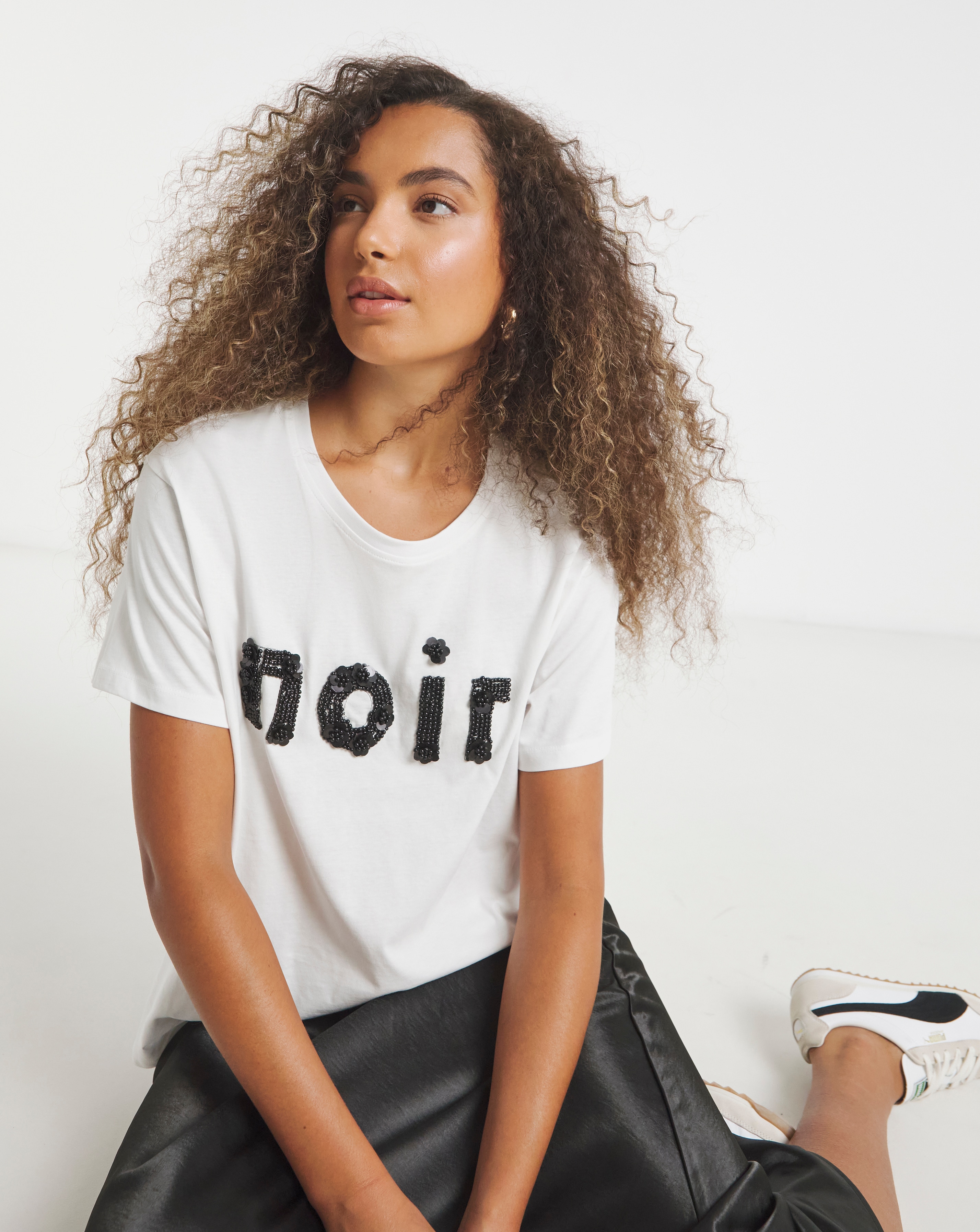 Noir Beaded Floral Graphic T-Shirt