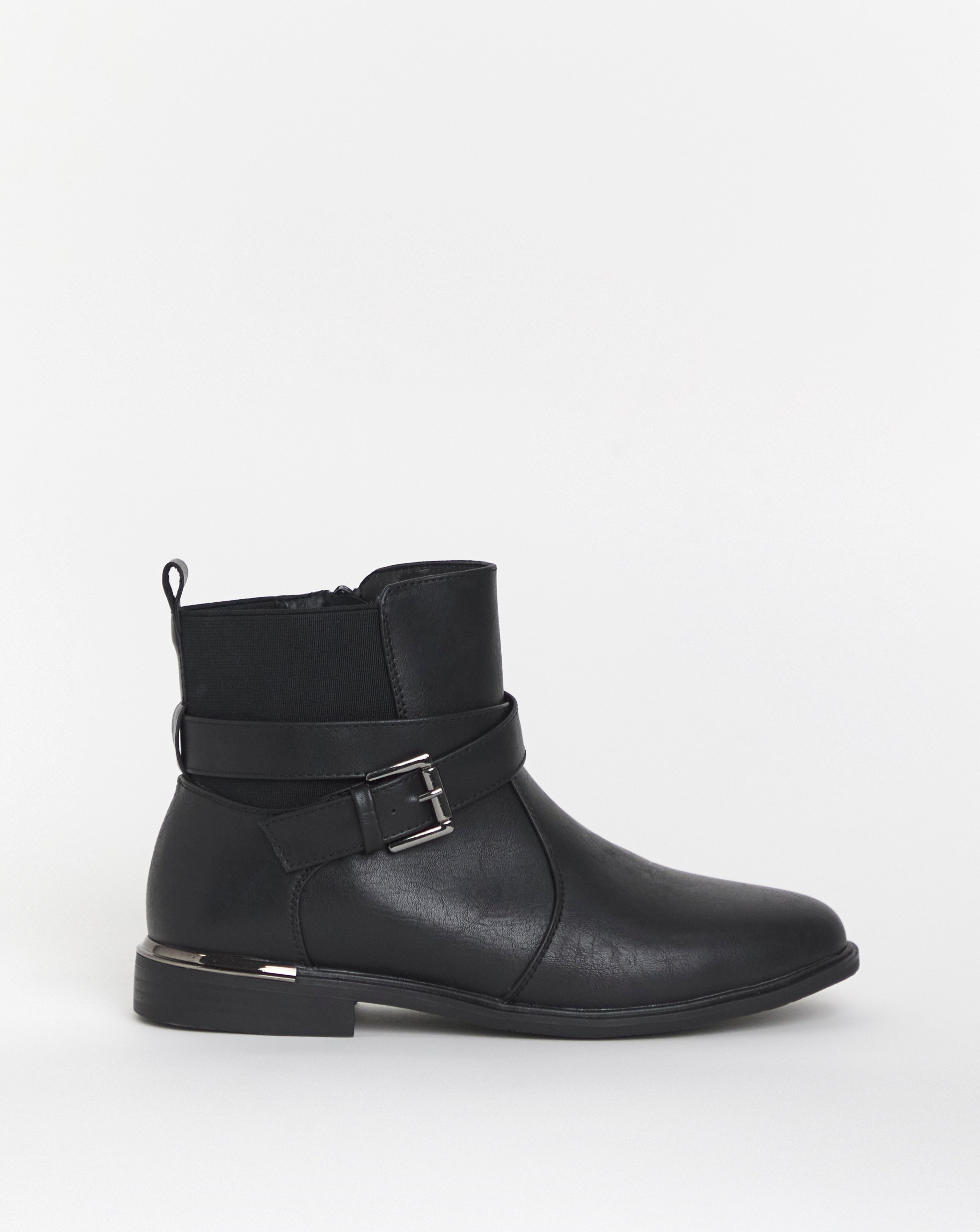 Cushion Walk Cross Strap Boot E Fit