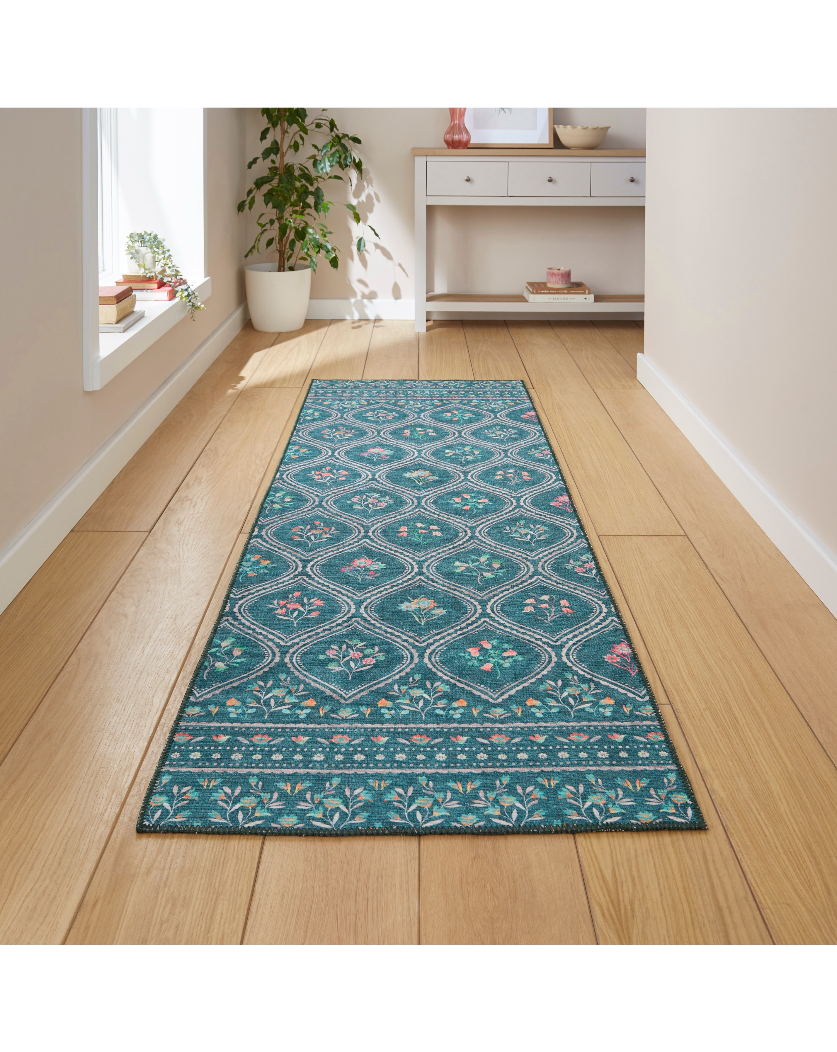 New In - Catherine Lansfield Cameo Runner