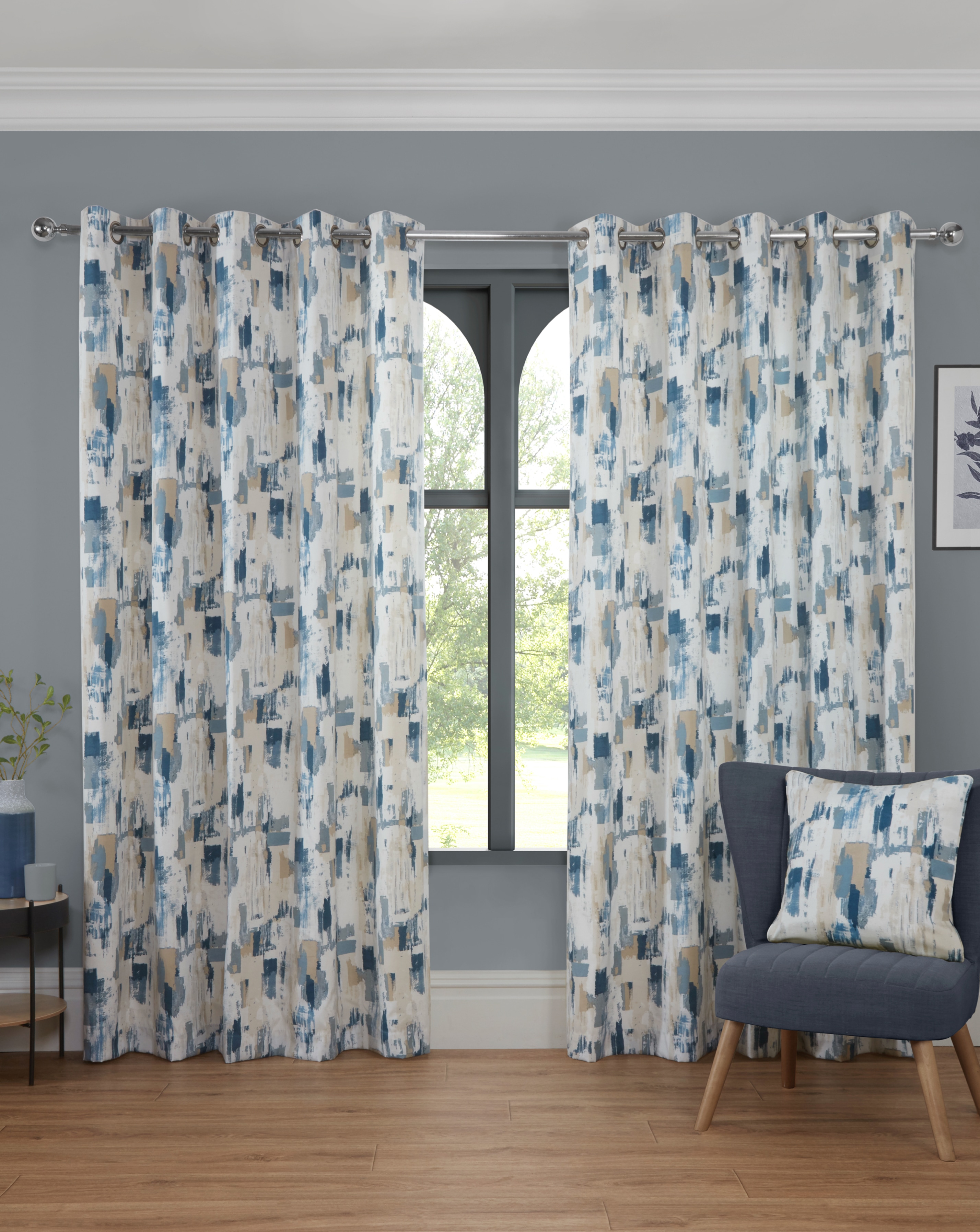 New In - Sundour Bamford Lined Eyelet Curtains