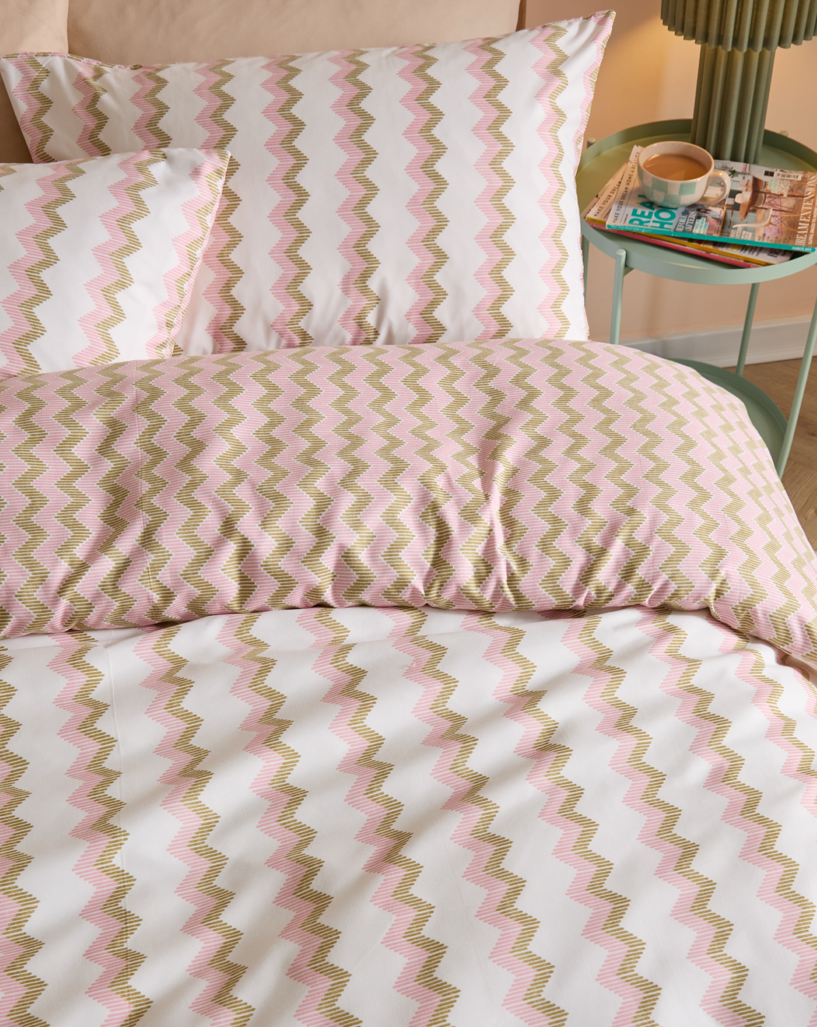 New In - Izzie Reversible Duvet Cover Set