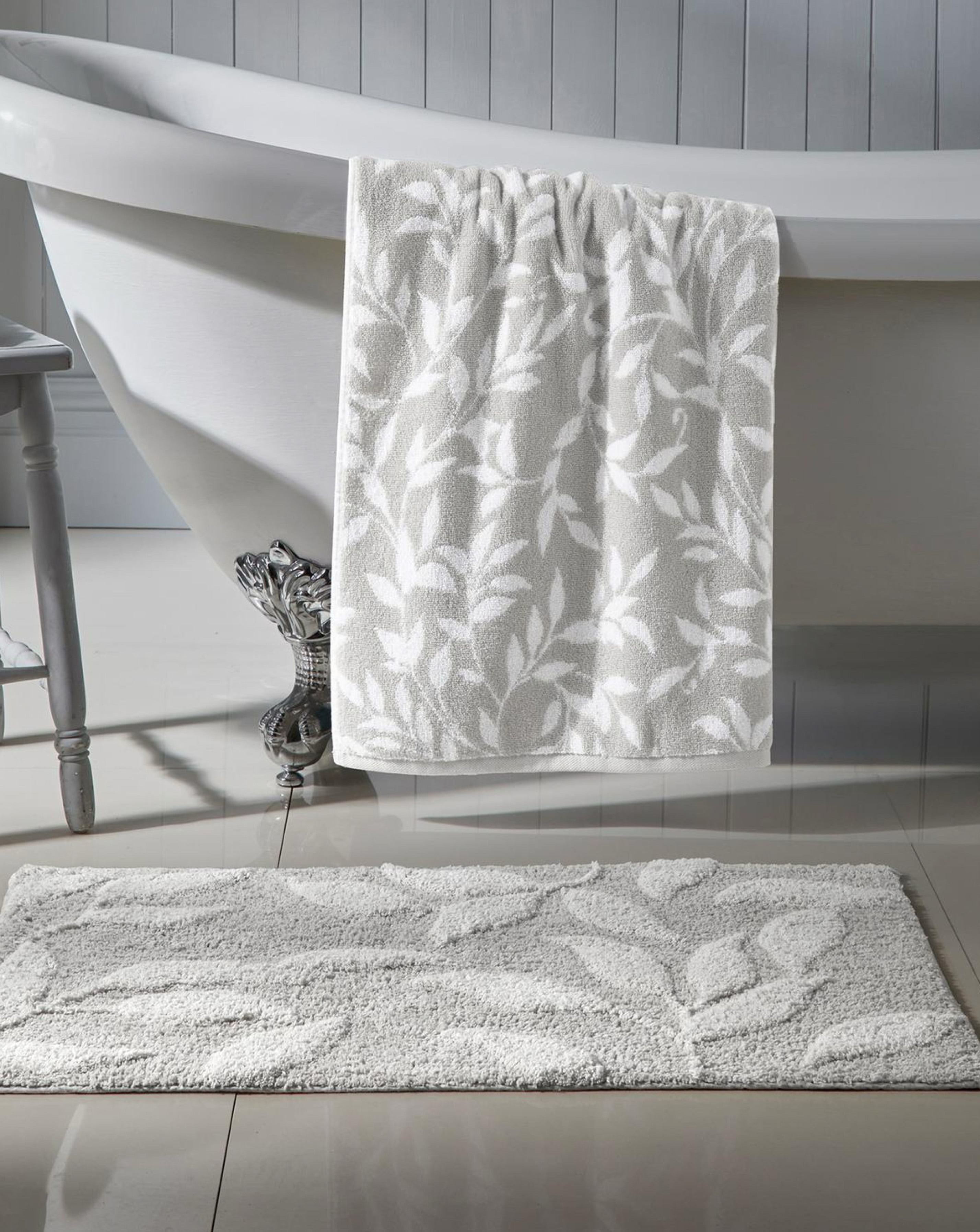 New In - Sandringham Bath Mat