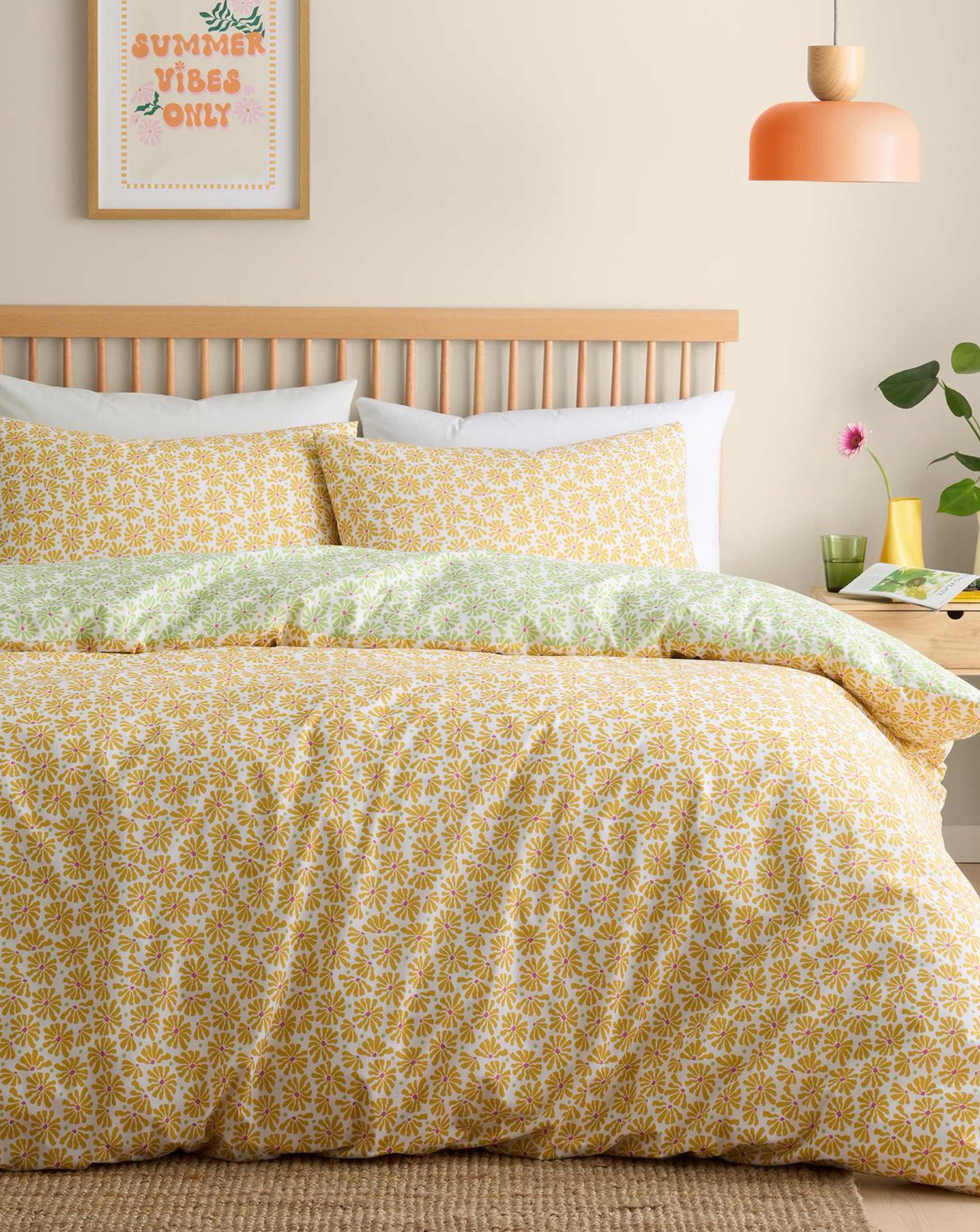 New In - Fusion Daisy Floral Duvet Cover Set
