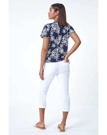 Roman Textured Floral Print Top