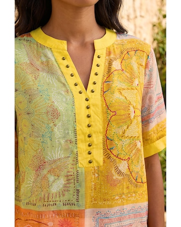 Roman Patchwork Print Top