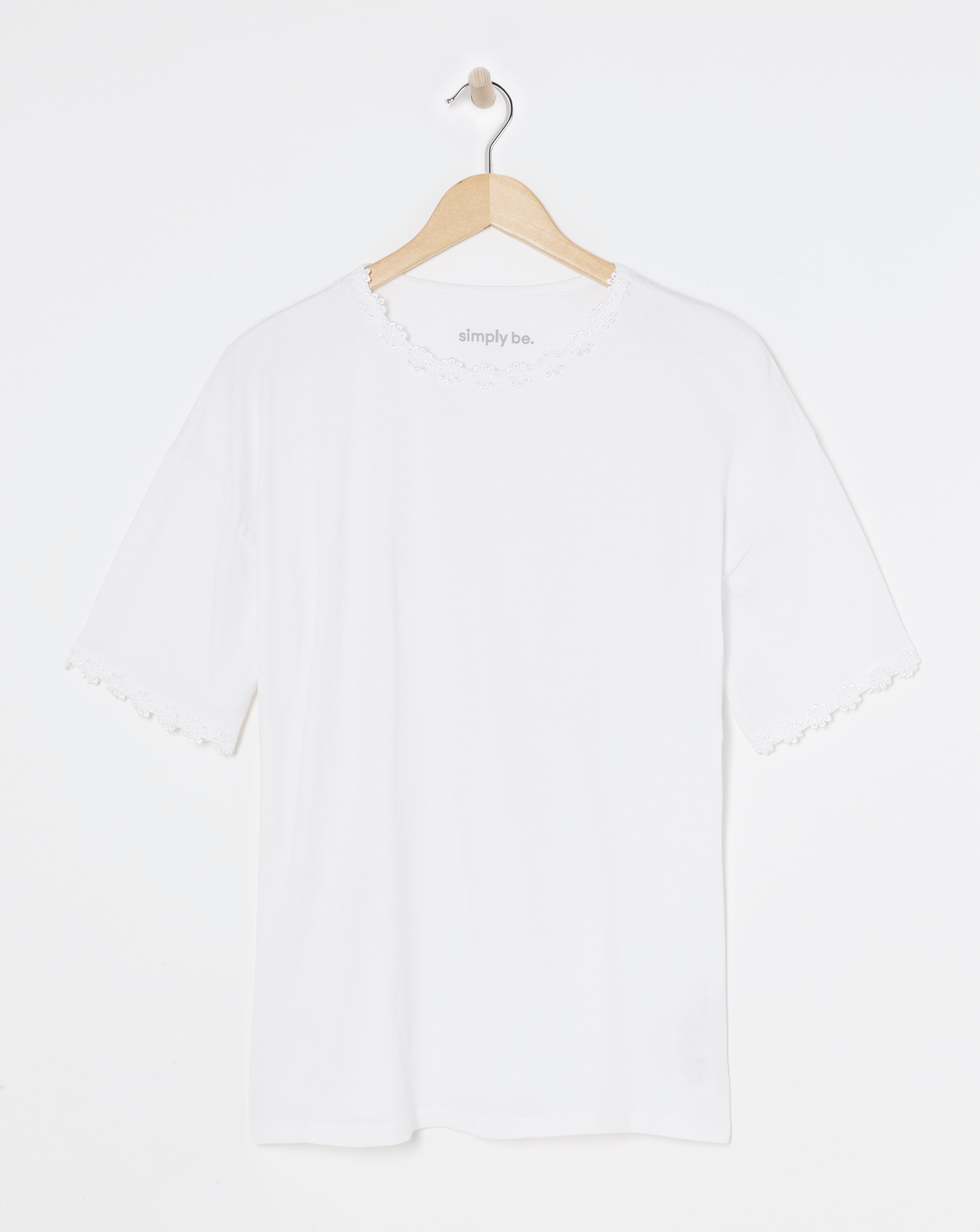 White Daisy Trim Crew Neck Tee