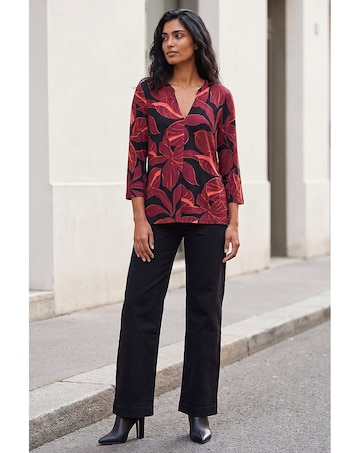 Roman Floral V-Neck Stretch Top