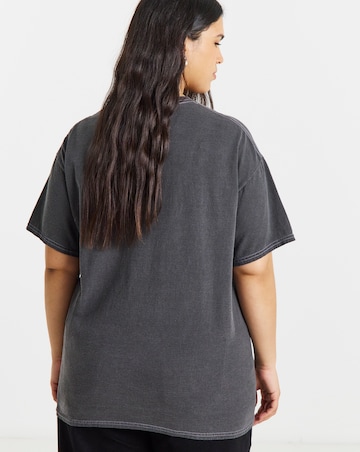 Charcoal Swan Graphic Short Sleeve T-Shirt