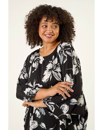 Roman Curve Floral Print Stretch Top