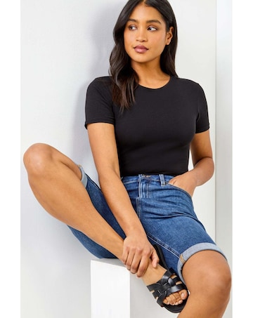 Roman Essential Stretch Knee Shorts