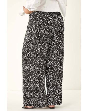 Roman Curve Textured Wide Leg Trousers