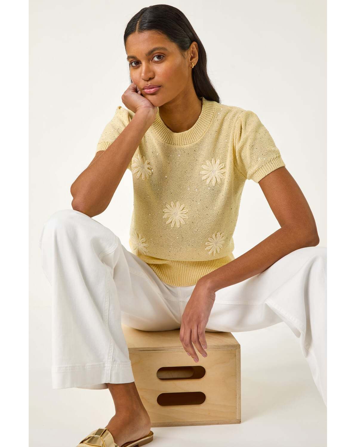New In - Roman Daisy Sparkly Embroidered Knit Top