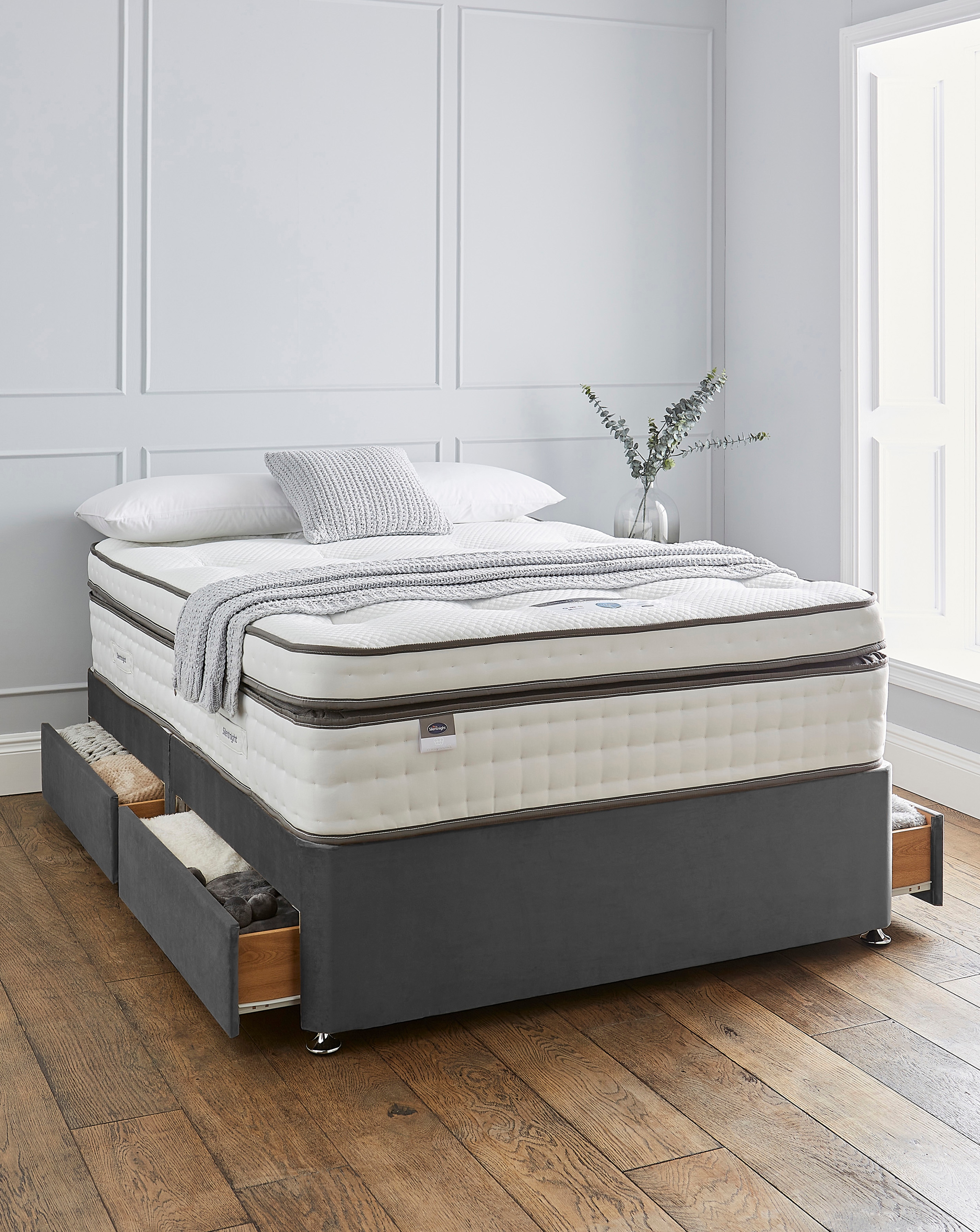 Silentnight 3000 Geltex 4 Draw Divanset