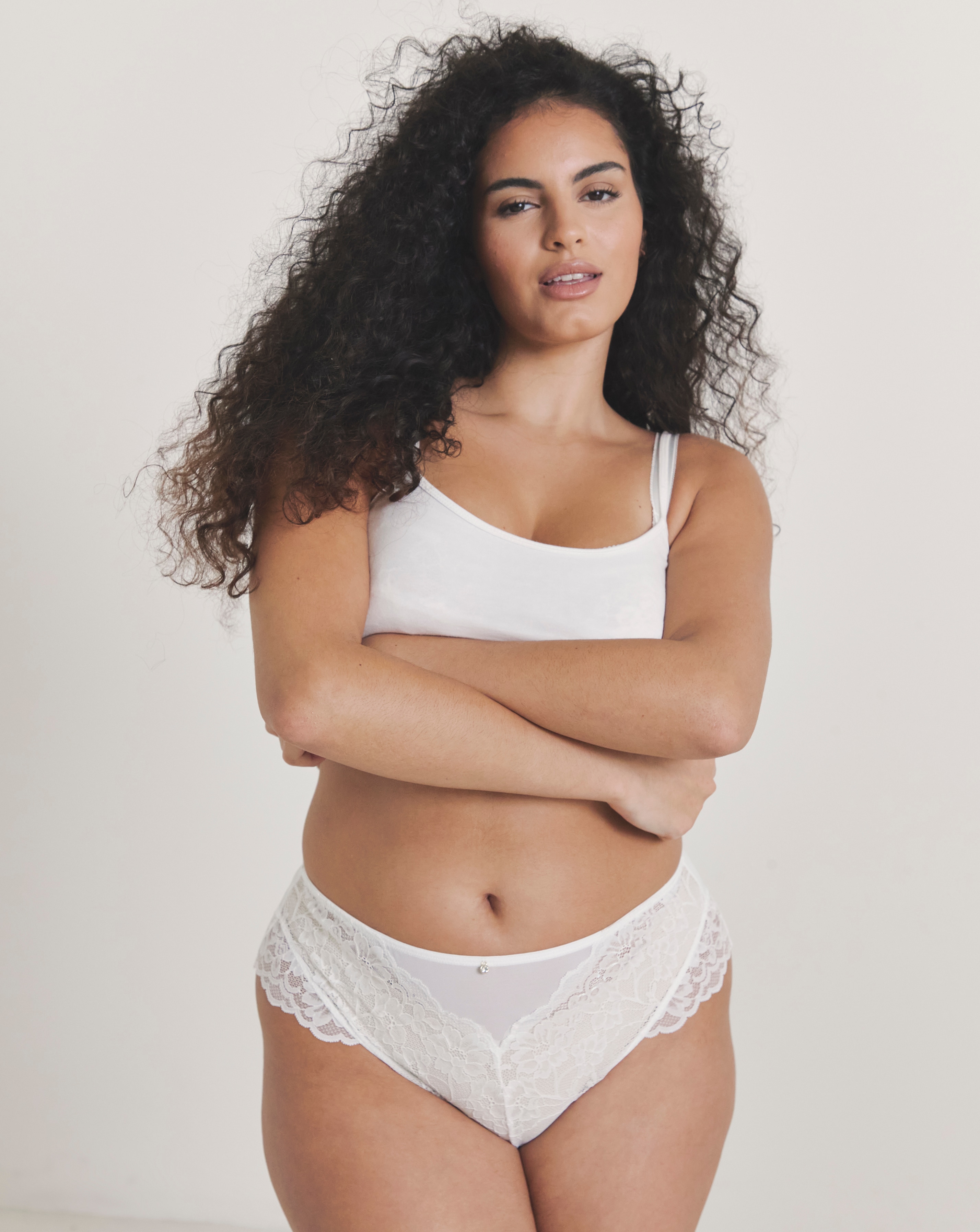 Ann Summers Sexy Lace Deep Brazilian Wht