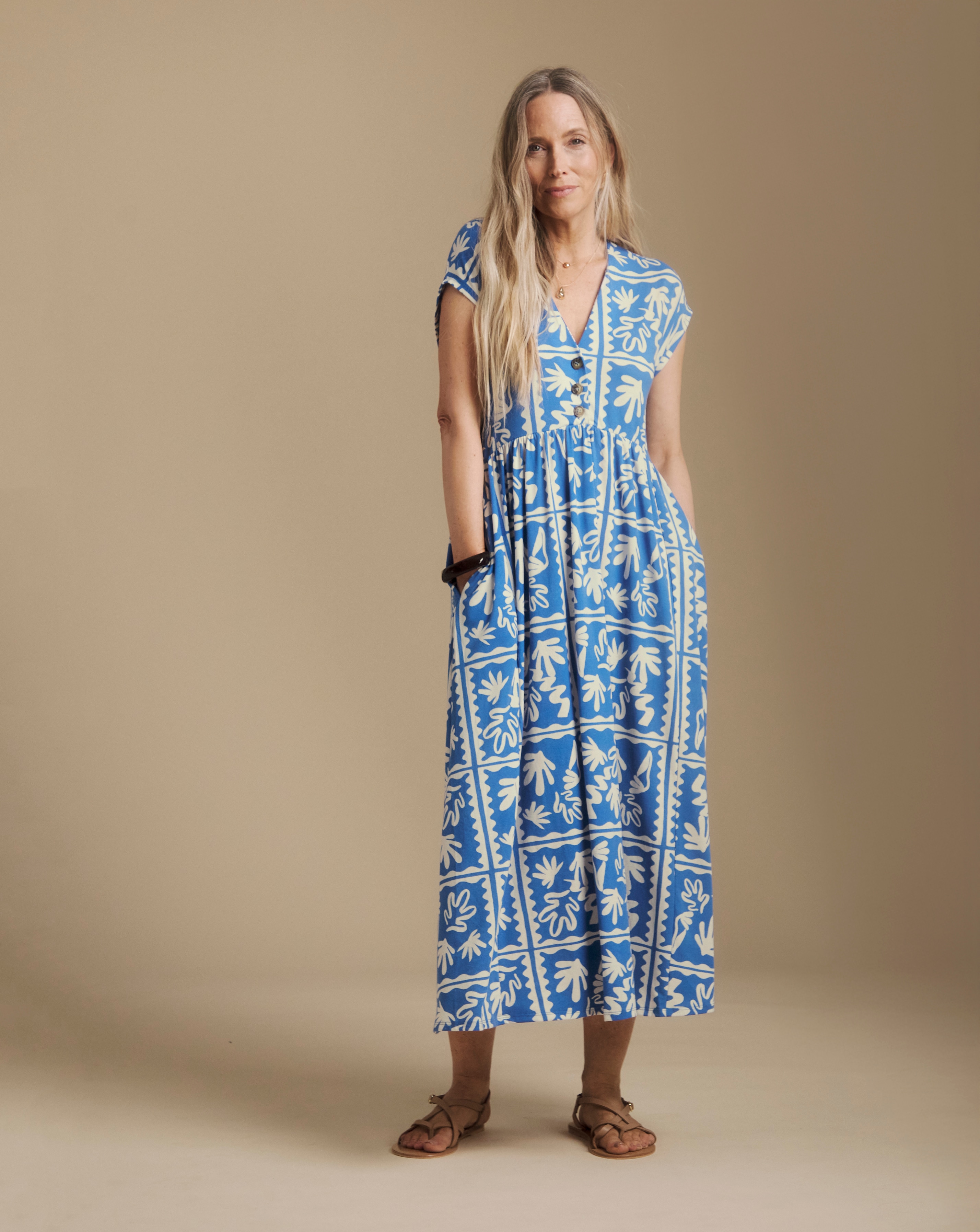 New In - Julipa Petite Printed Jersey Midi Dress
