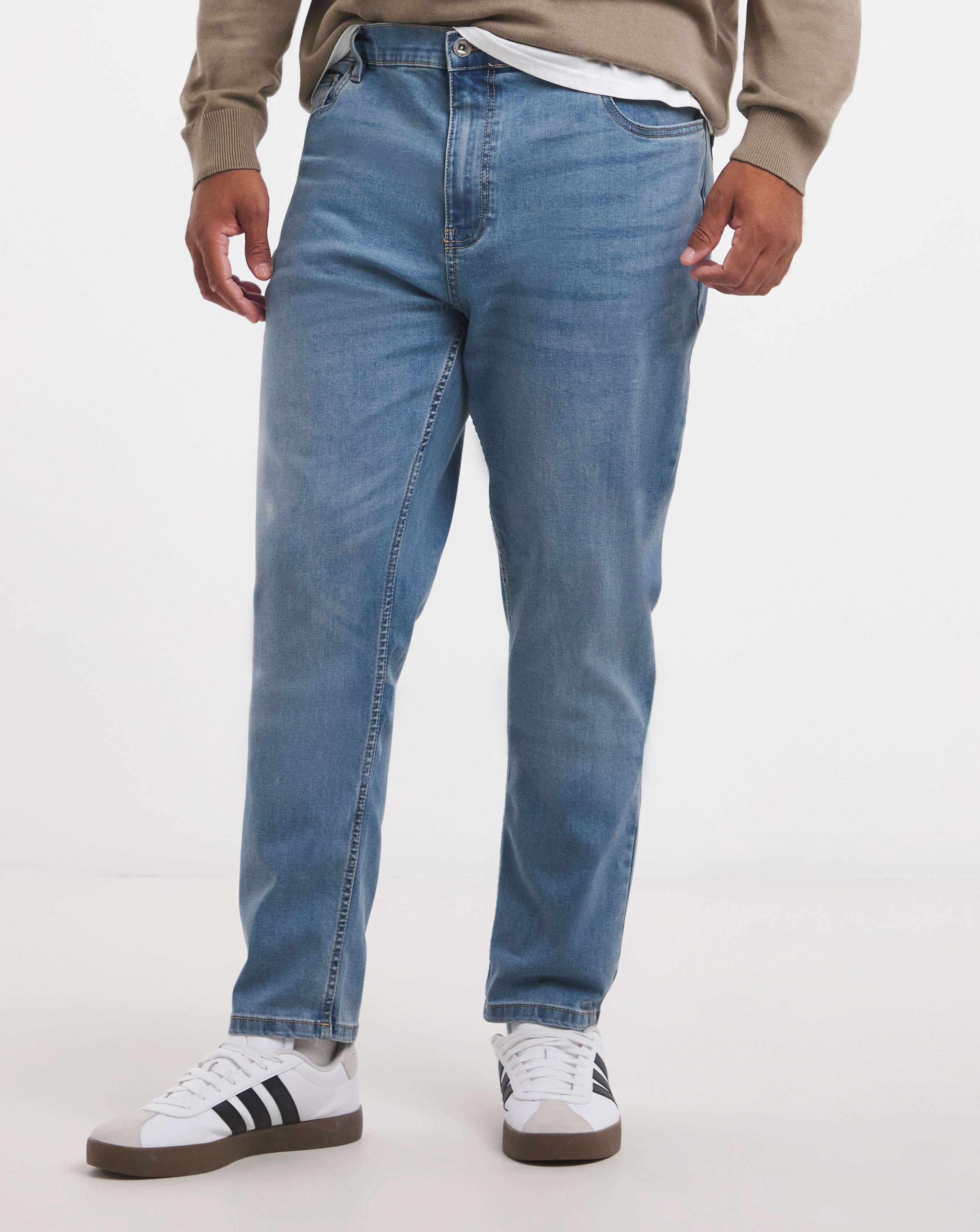 Tapered Stretch Jeans Light Wash