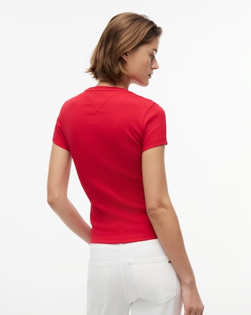 TOMMY JEANS SLIM LOGO RIB TEE