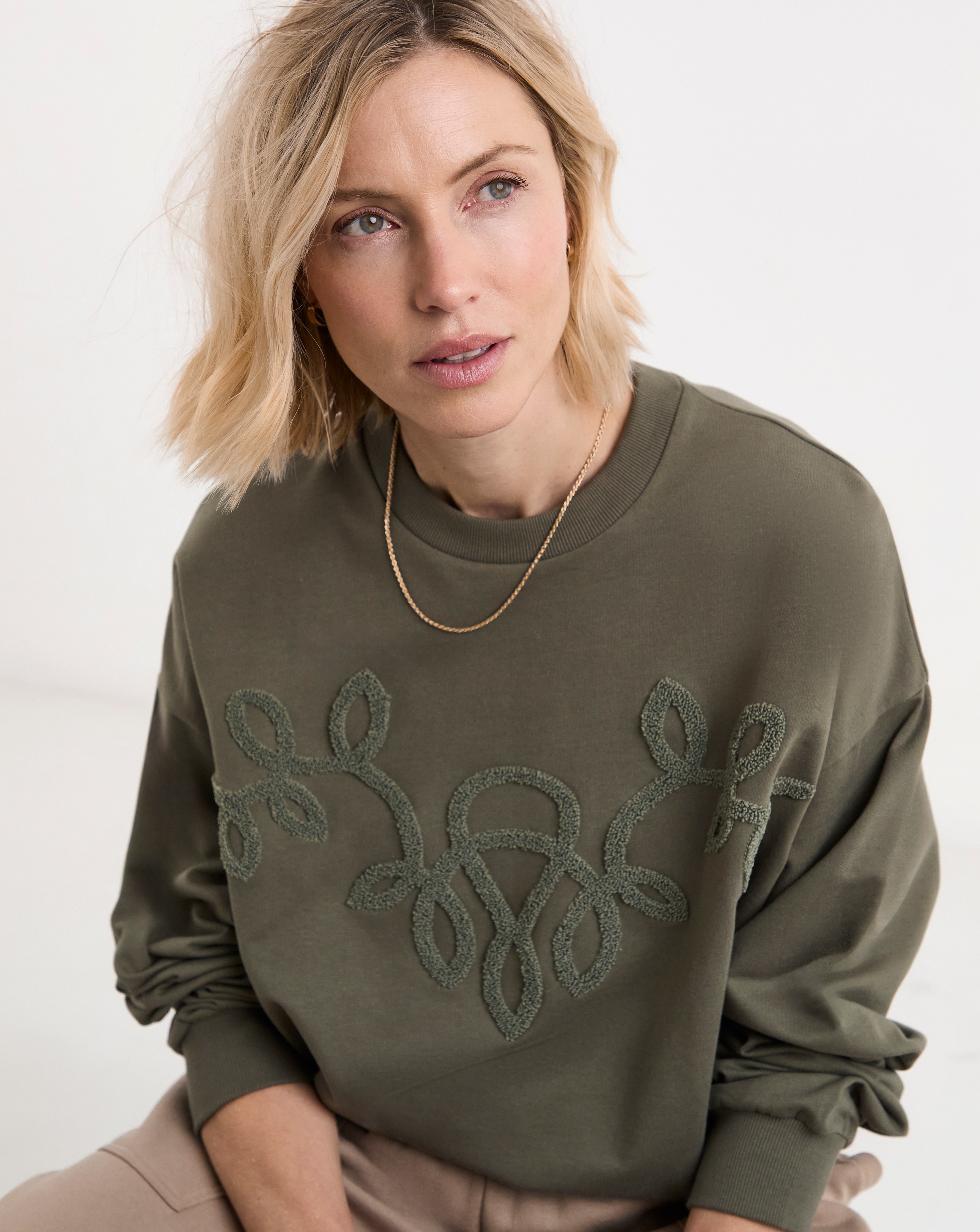 Applique Graphic Sweatshirt