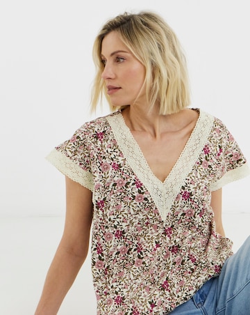 Bubble Hem Lace Trim Top